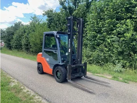 Toyota 02-8FDF30 Heftruck